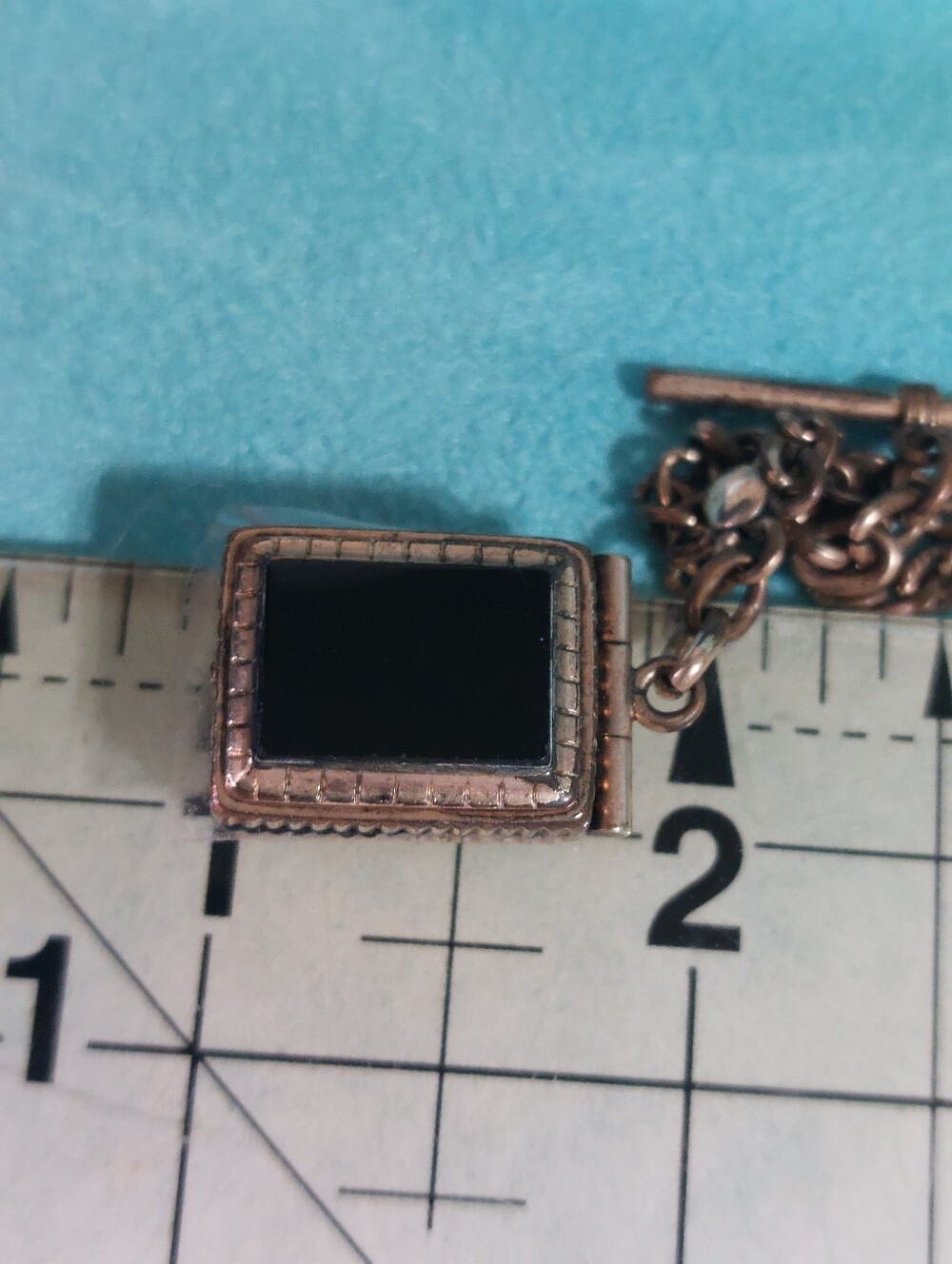 Victorian Diamond-Cut Curb Chain, Double Sided Fob w/T-Bar, Gold-filled, Unisex - Picture 8 of 15